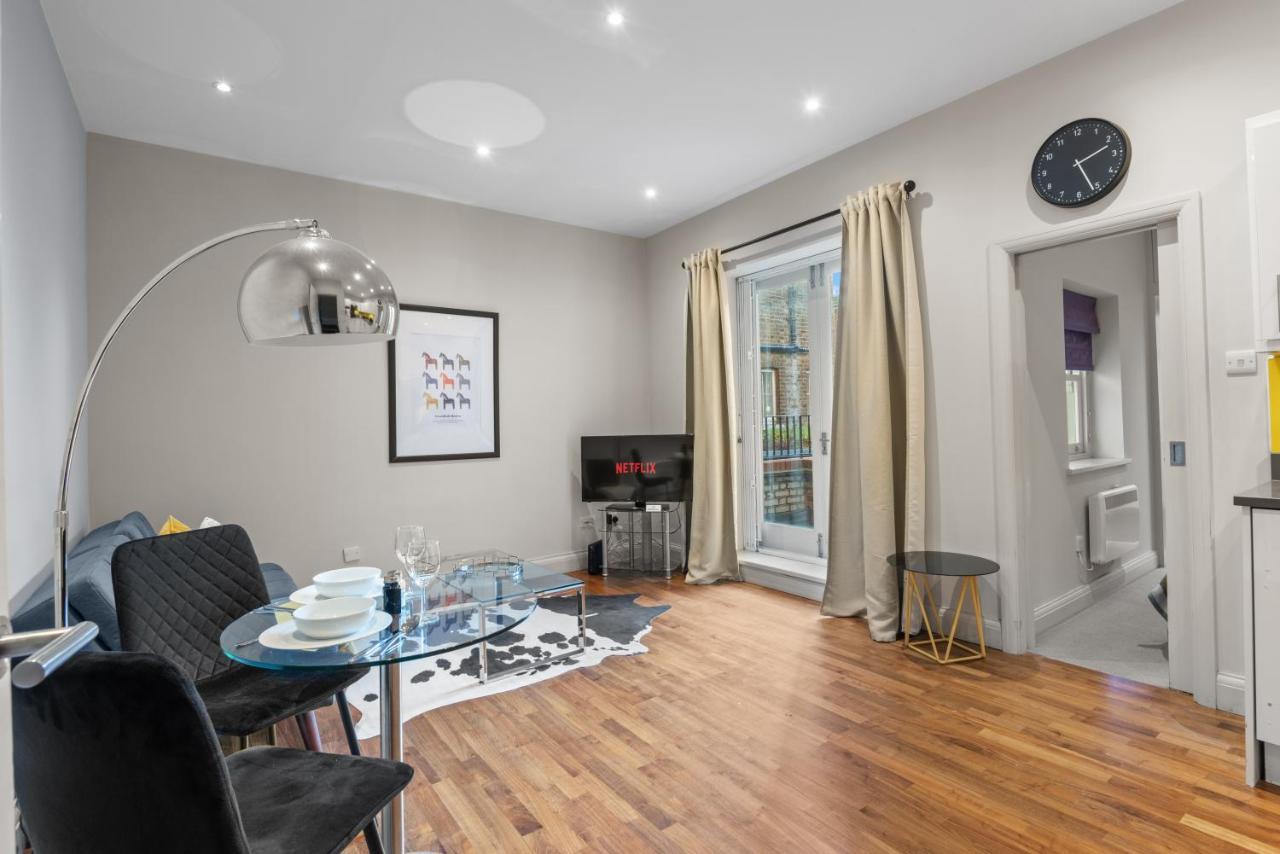 Notting Hill: Stylish 1br With Terrace - Leilighet
