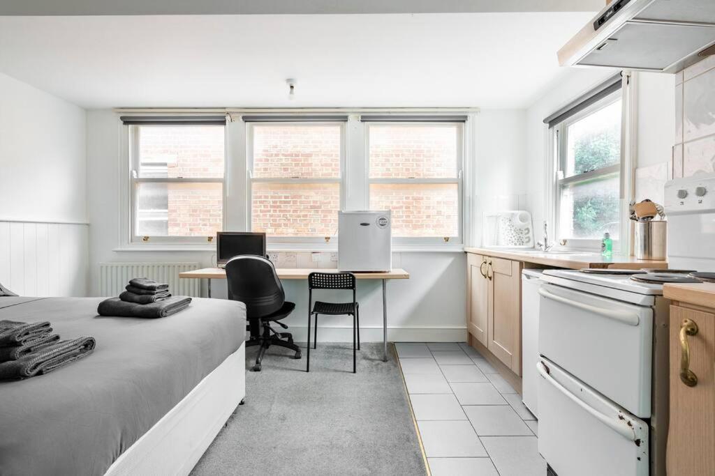 Finchley Road 13 Apartment *
