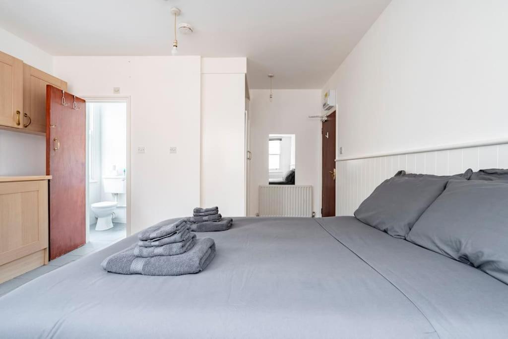 Finchley Road 13 Apartment London