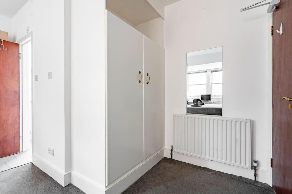 Finchley Road 13 Apartment *