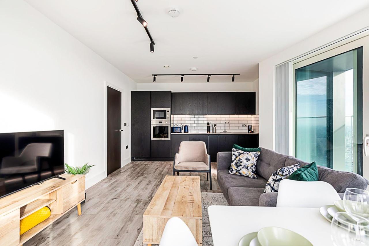 Apartment High Rise In Acton *