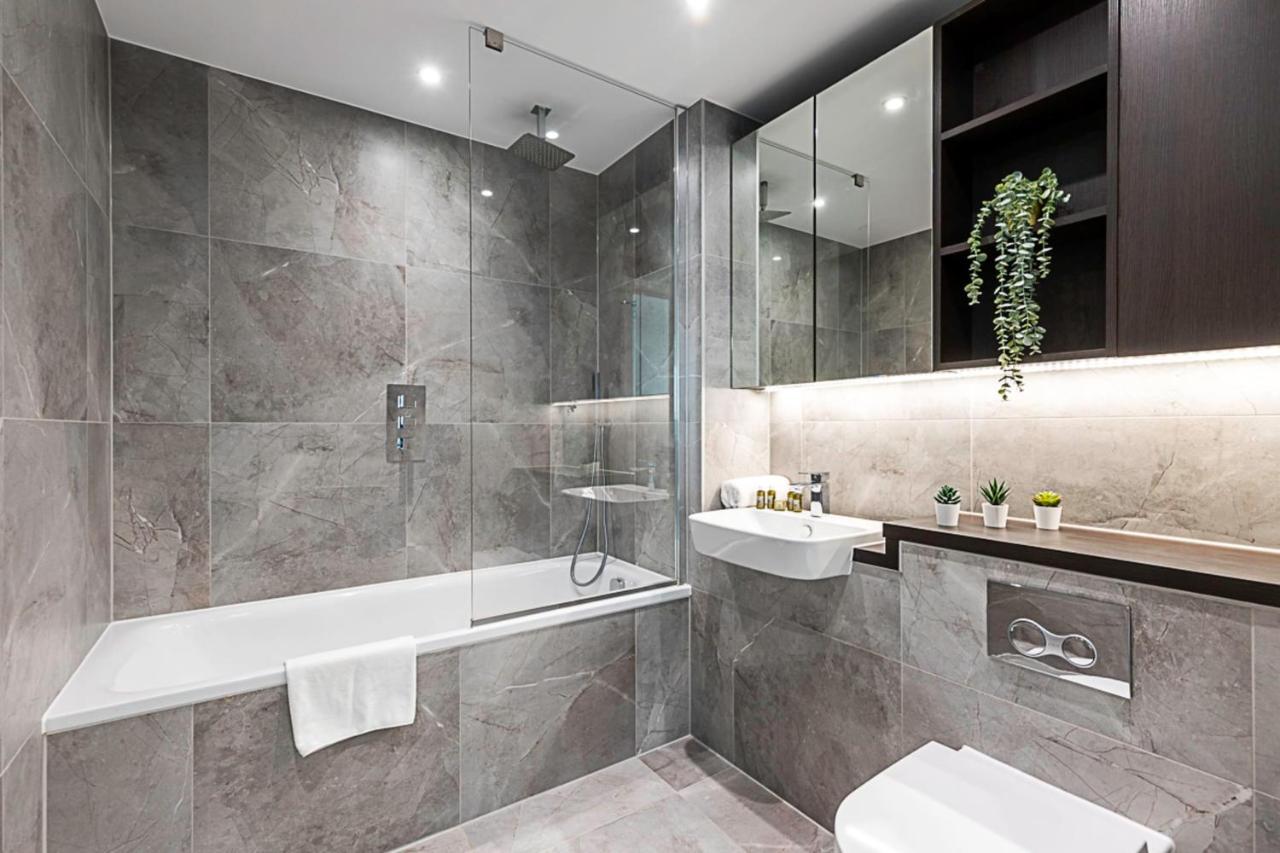 Apartment High Rise In Acton London