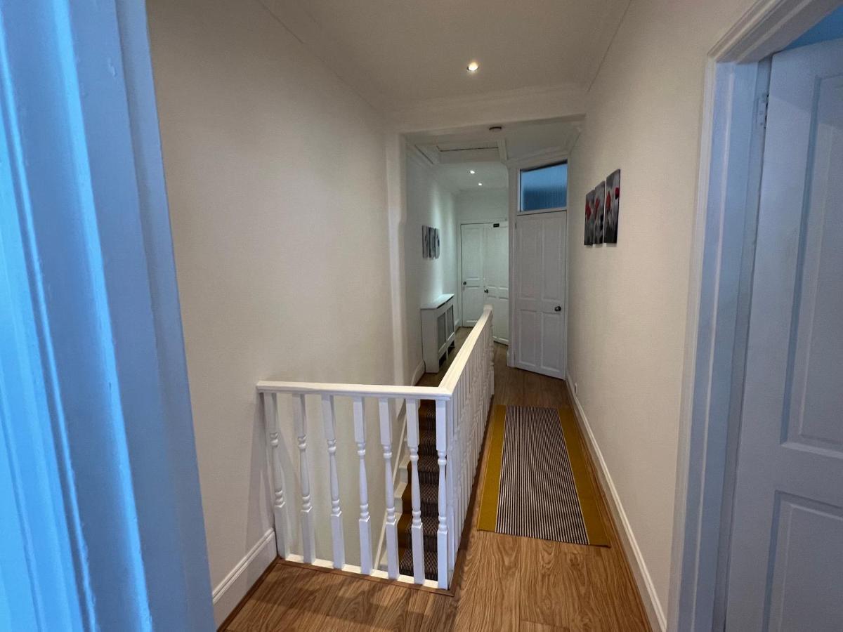 Сasa de vacaciones 4 Bed House 10 Min Walk To Tube