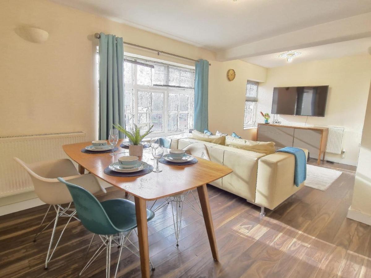 1 Bed- Flat In Kings Cross Apartment London