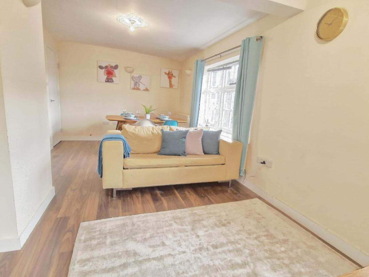 1 Bed- Flat In Kings Cross Apartment *