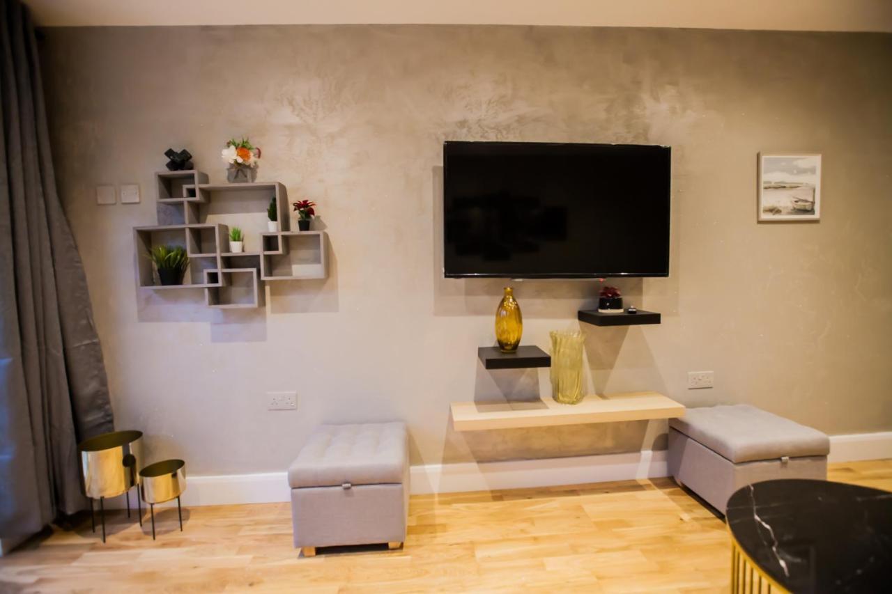 Luxury Fulham 3 Bedroom Garden House *