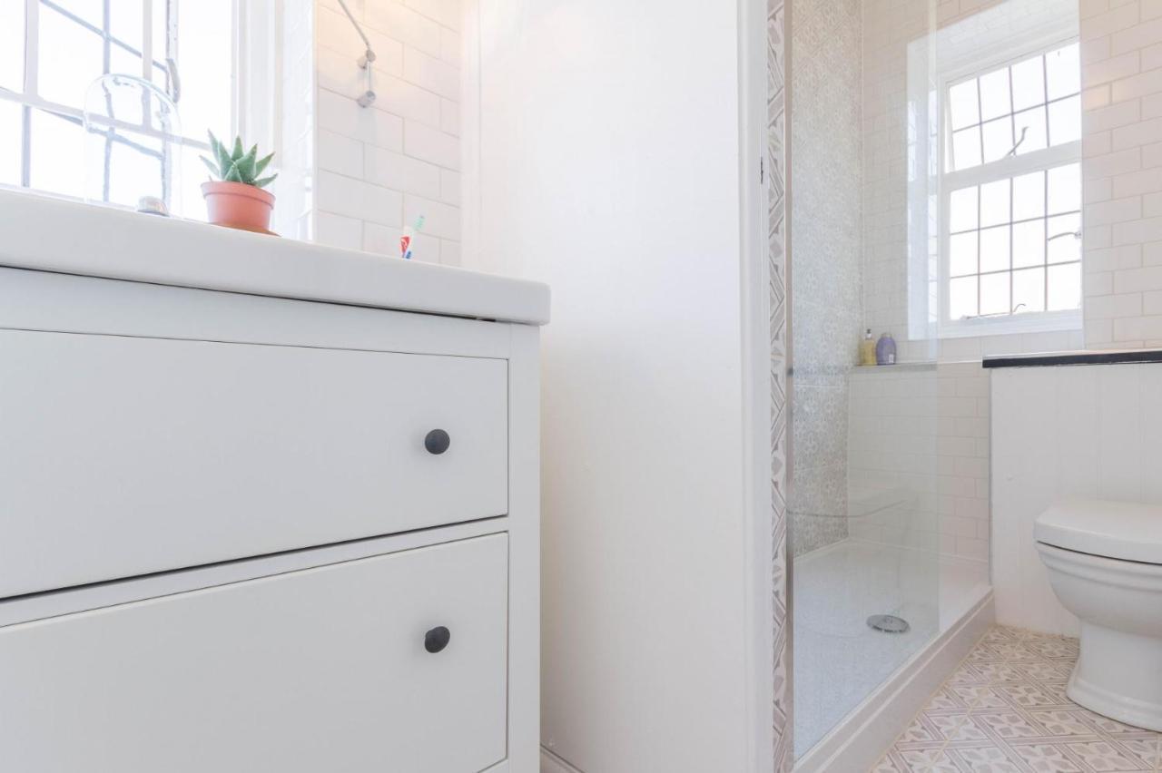 Appartement Chic 1 Bed Flat In Popular Bloomsbury Londen