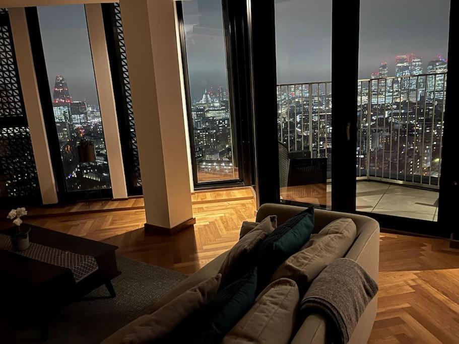 Apartment The Penthouse By Condokeeper London