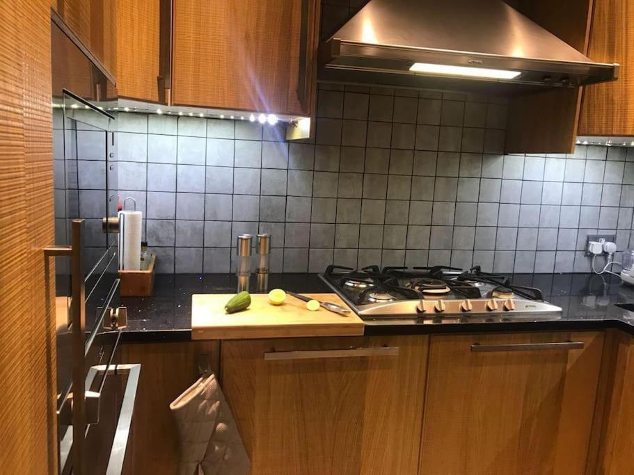 Leilighet Stunning 2 Bed/2bath Flat In Heart Of Kensington London