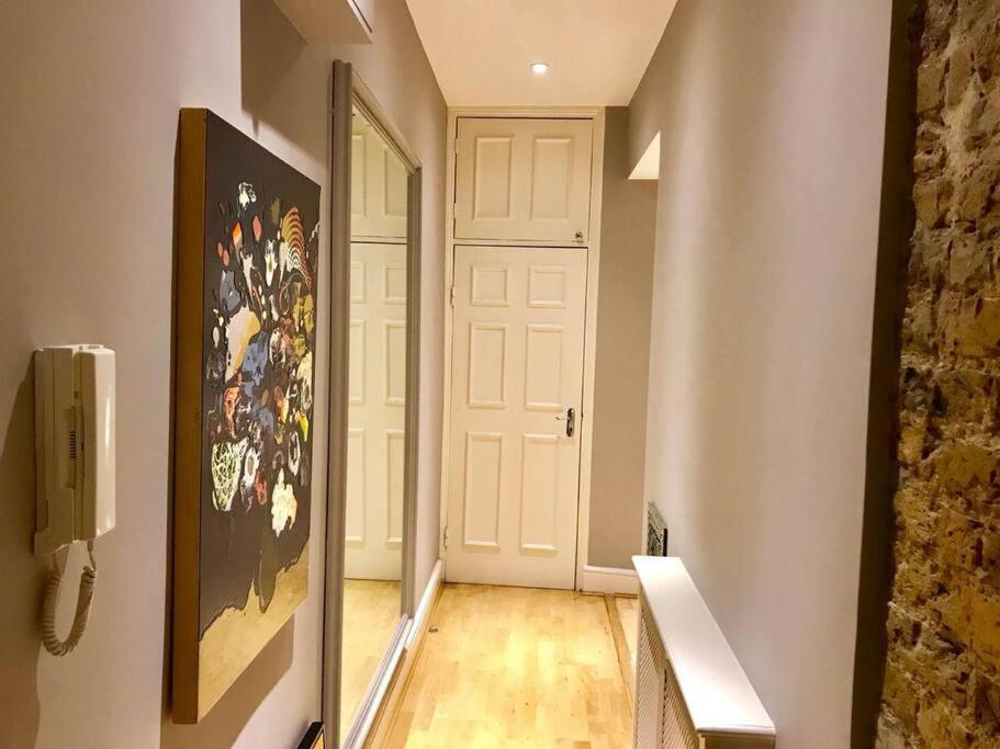Leilighet Stunning 2 Bed/2bath Flat In Heart Of Kensington London