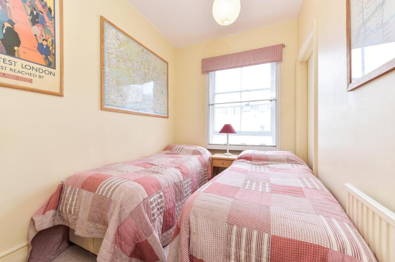 Smart Flat Near Pimlico Tube Leilighet London