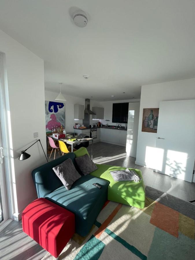 Bright 1bd Flat Wbalcony - Heart Of Brixton! *
