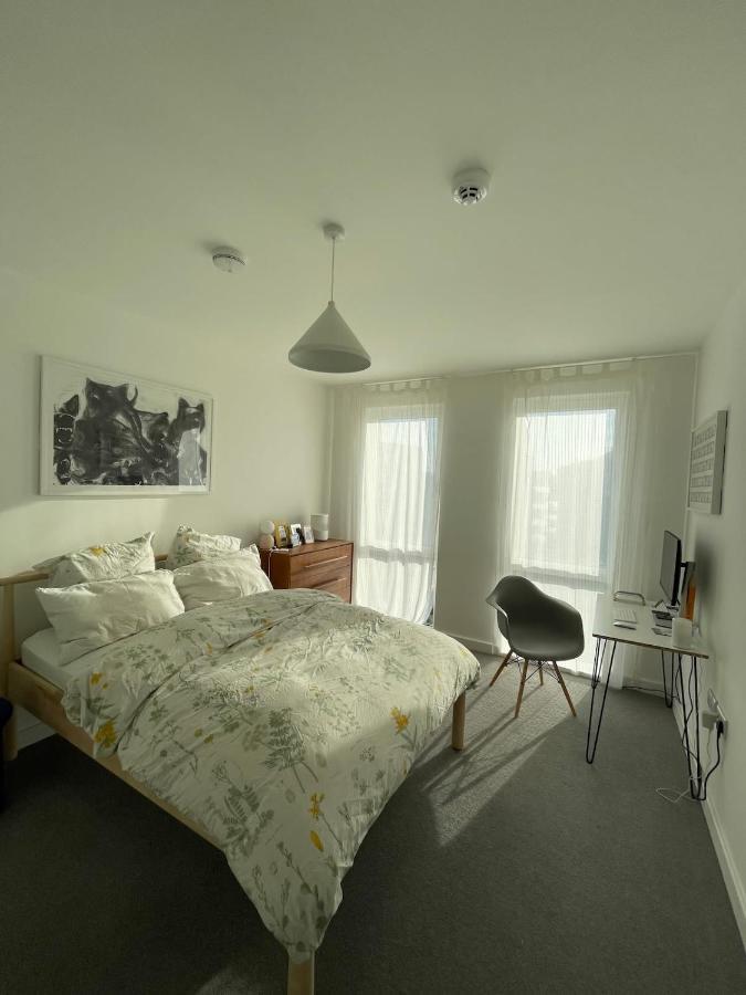 Apartment Bright 1bd Flat Wbalcony - Heart Of Brixton! *