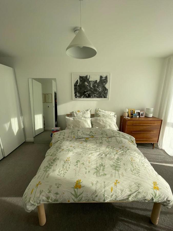 Apartment Bright 1bd Flat Wbalcony - Heart Of Brixton! *