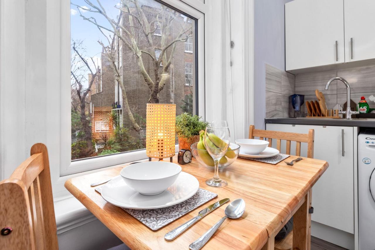 Apartment Olympia Kensington Studio London