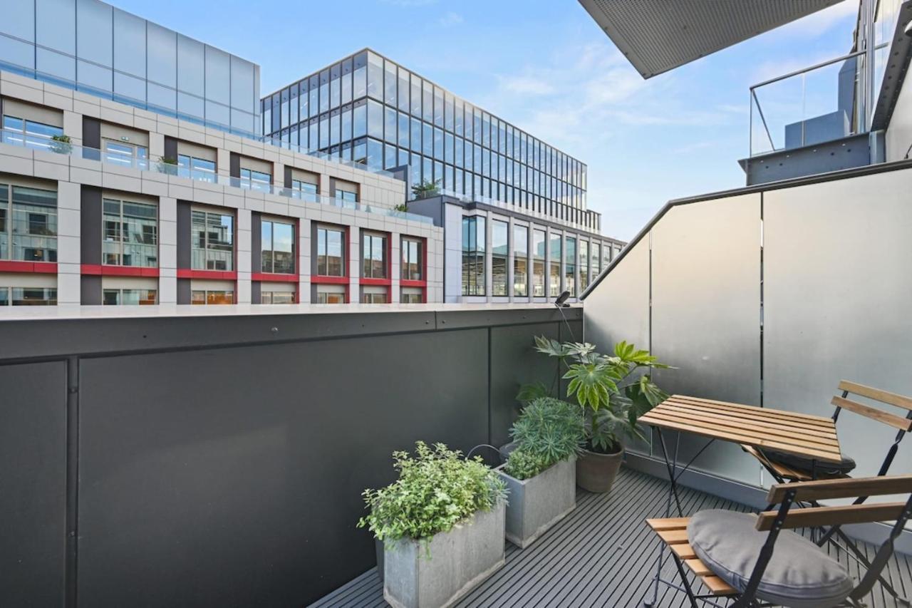 Apartment Sleek 2bd Flat Wterrace - 2 Mins From Farringdon! *
