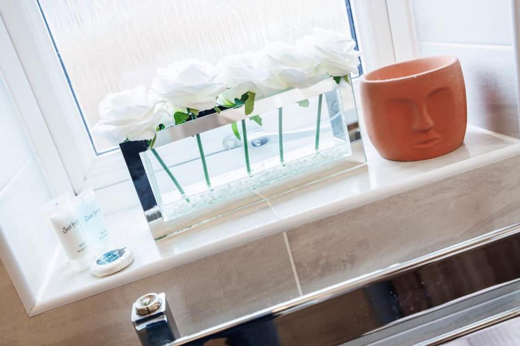 Ferienhaus Stylish 3-bed East Contractors Parking Sleeps 5 Near Excel *