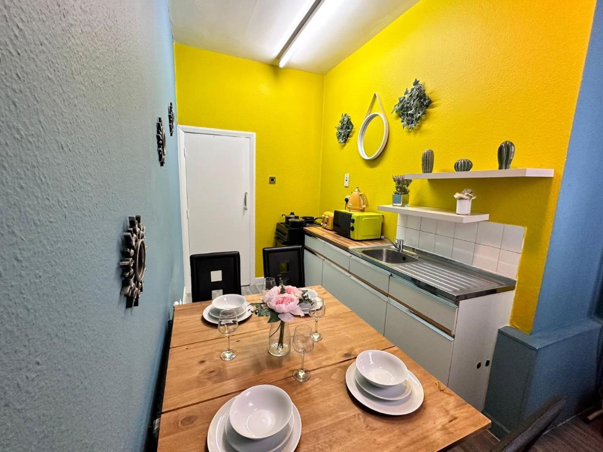 Budget 2-bedroom In Apartment London