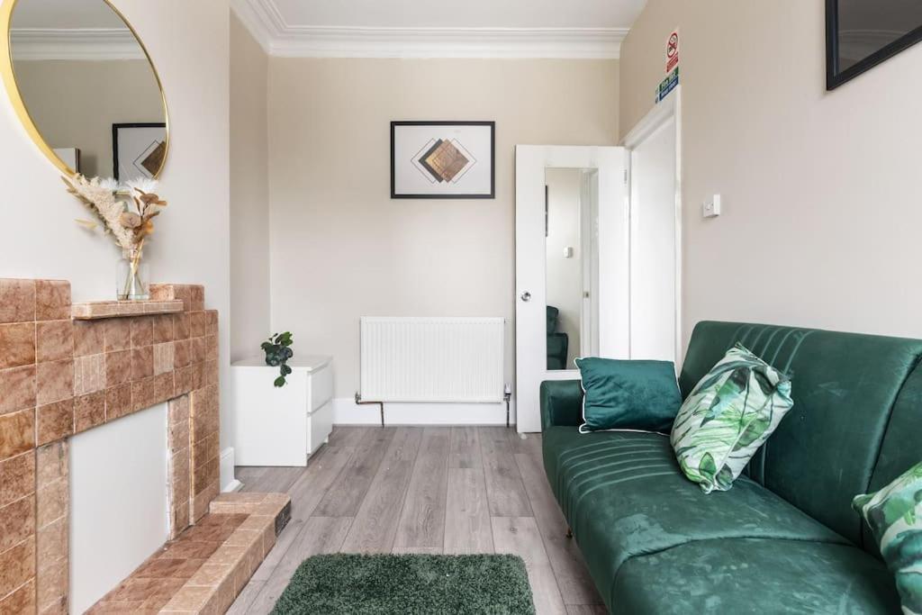 Cosy 3 Bed Flat 15mins To Kings Cross * London