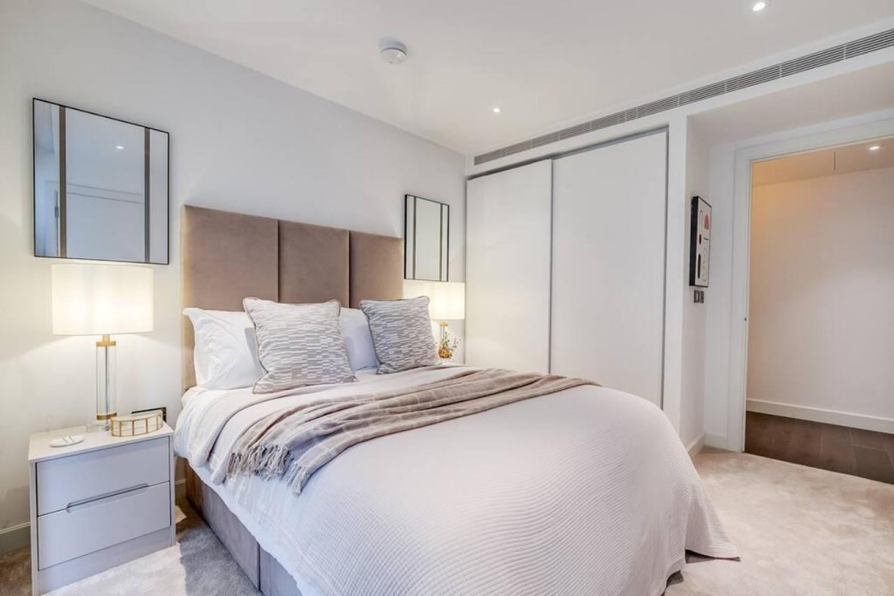 Sleek 2br Hideaway Balcony Near Westfield London