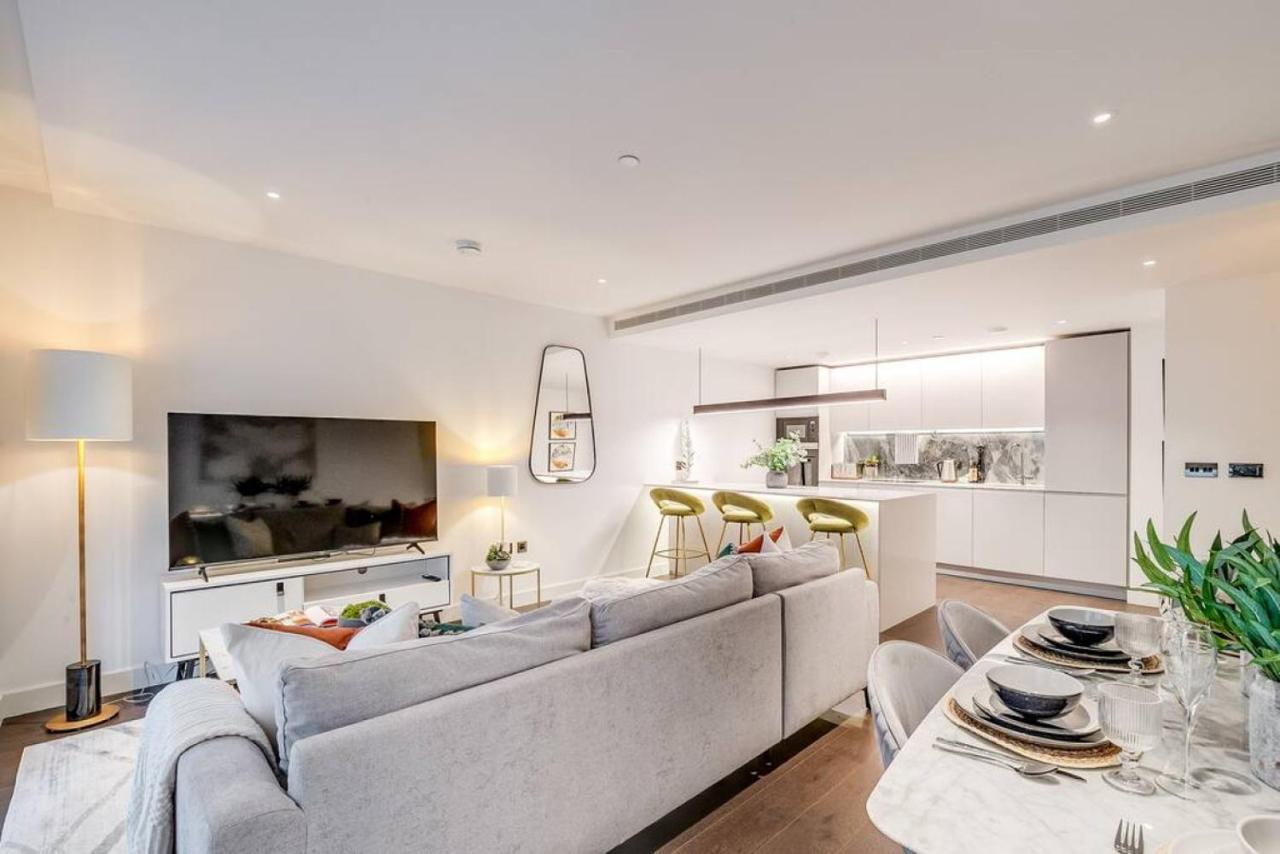 Apartment Sleek 2br Hideaway Balcony Near Westfield London