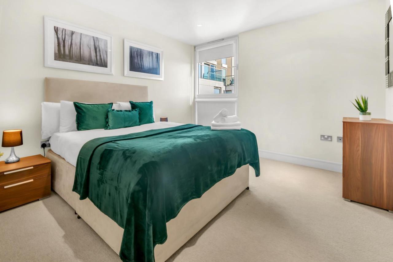 Lanterns Way At Canary Wharf By Mysquare Apartment London