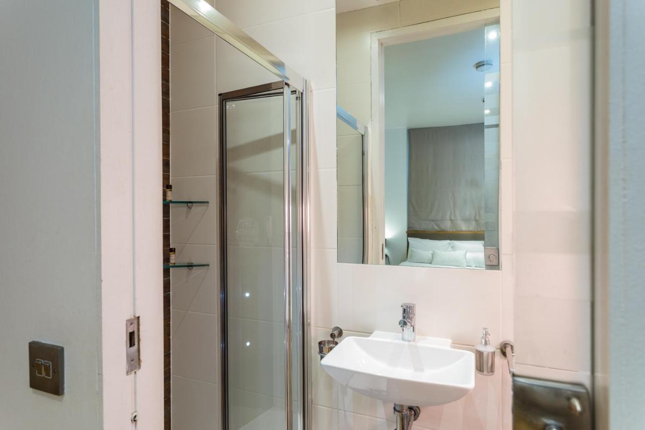 Space 4* London