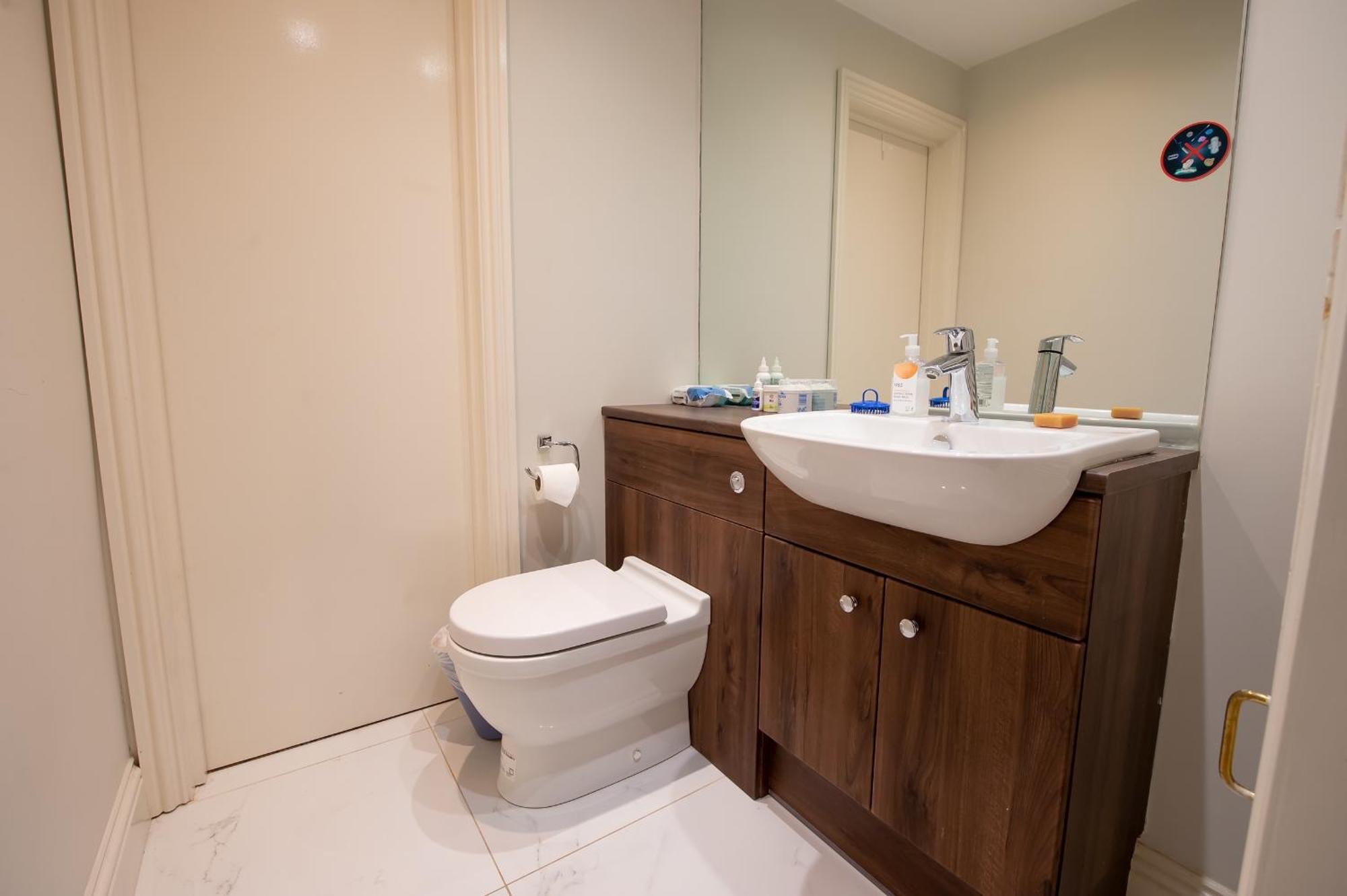 9 Hertford Street Apartment *