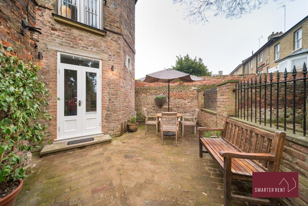 Villa The Gazebo London