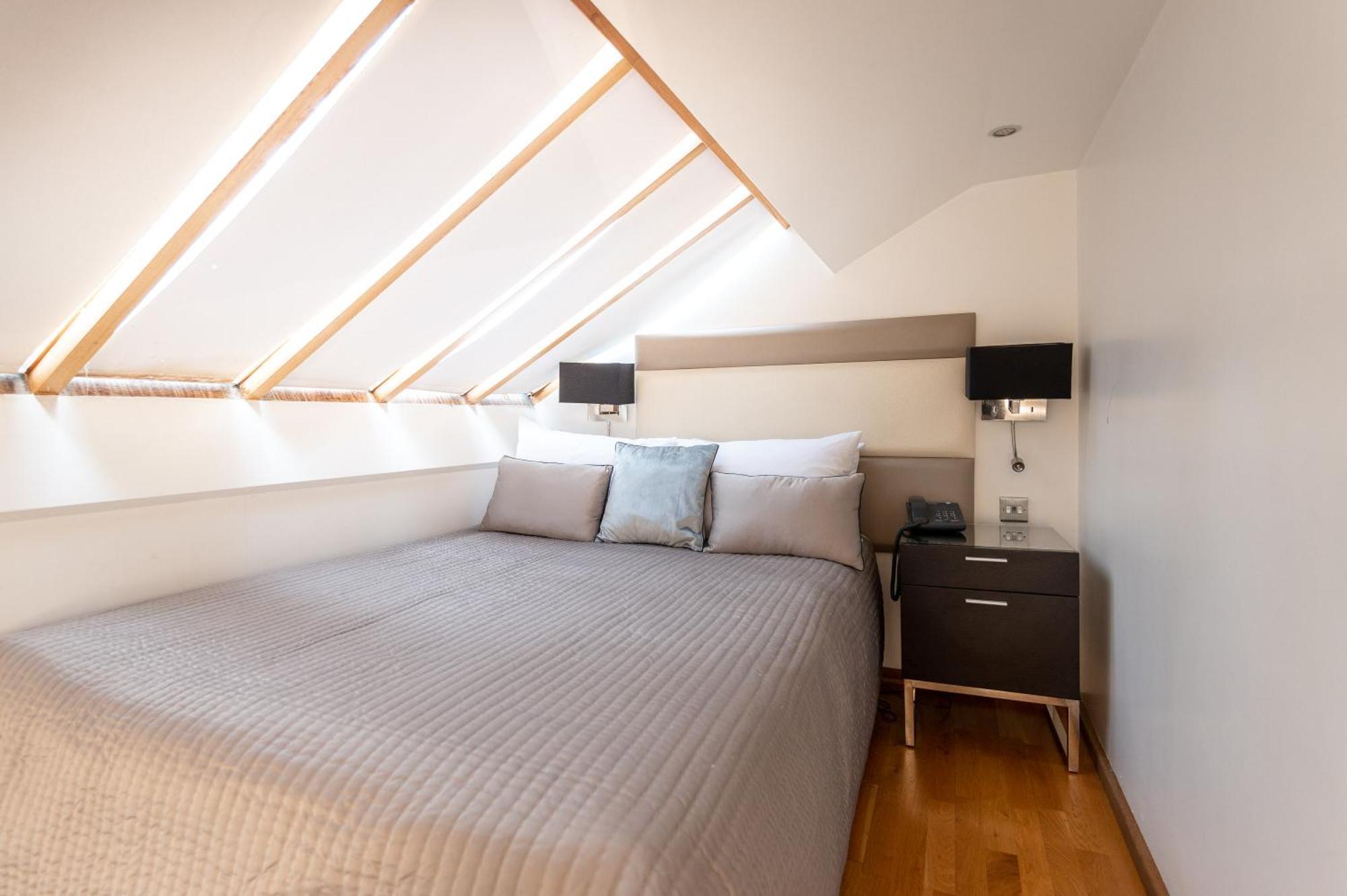 Aparthotel Space 4*
