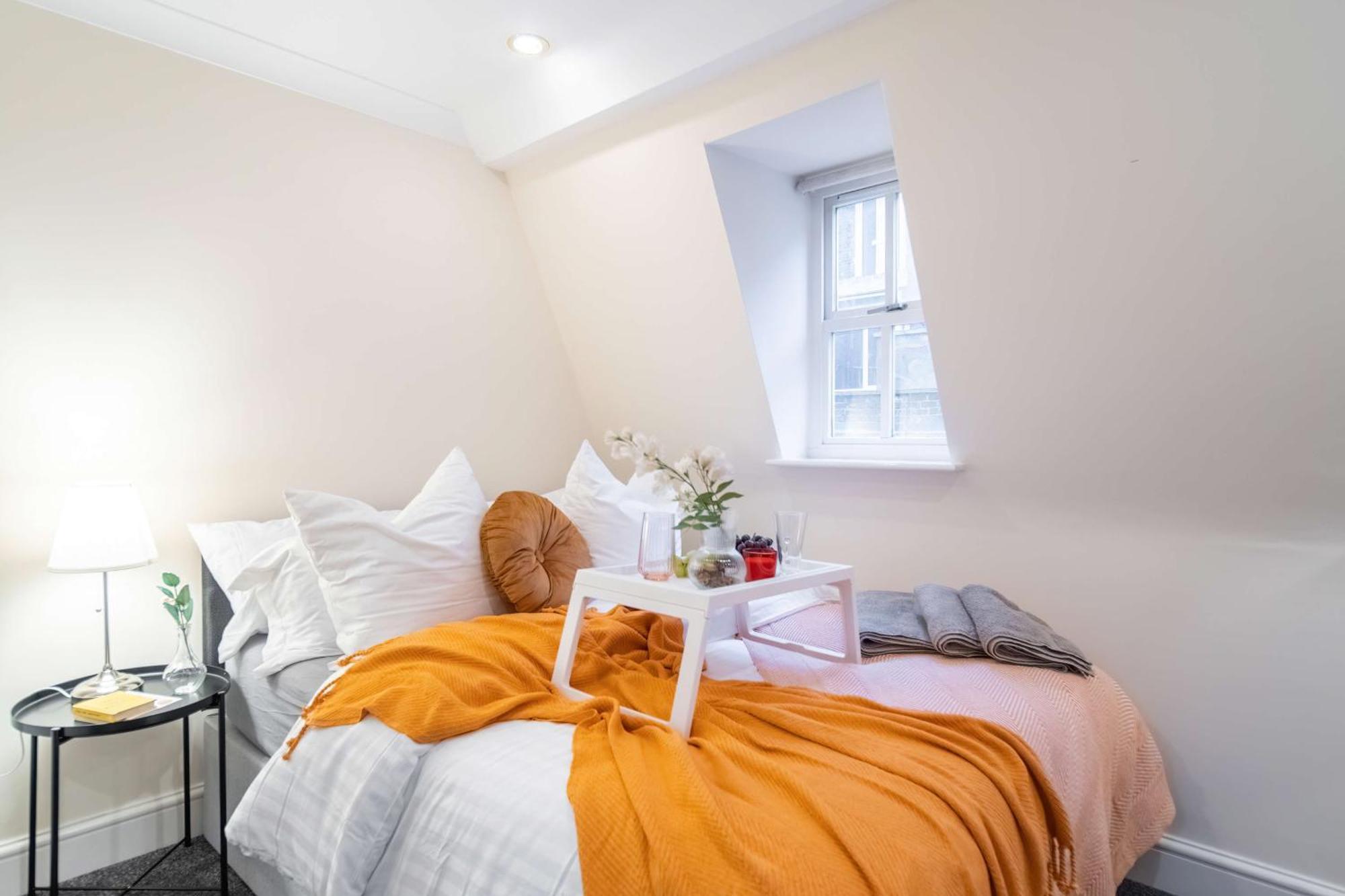 Chic 3-bed Mews Townhouse St John's Wood With Free Wifi London