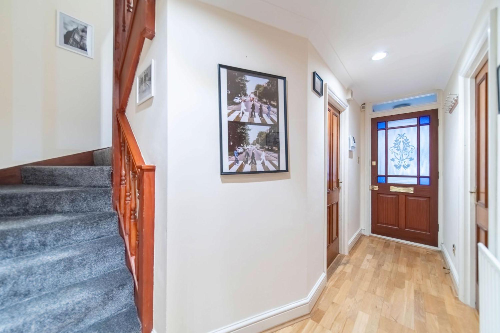 Chic 3-bed Mews Townhouse St John's Wood With Free Wifi Feriehus London