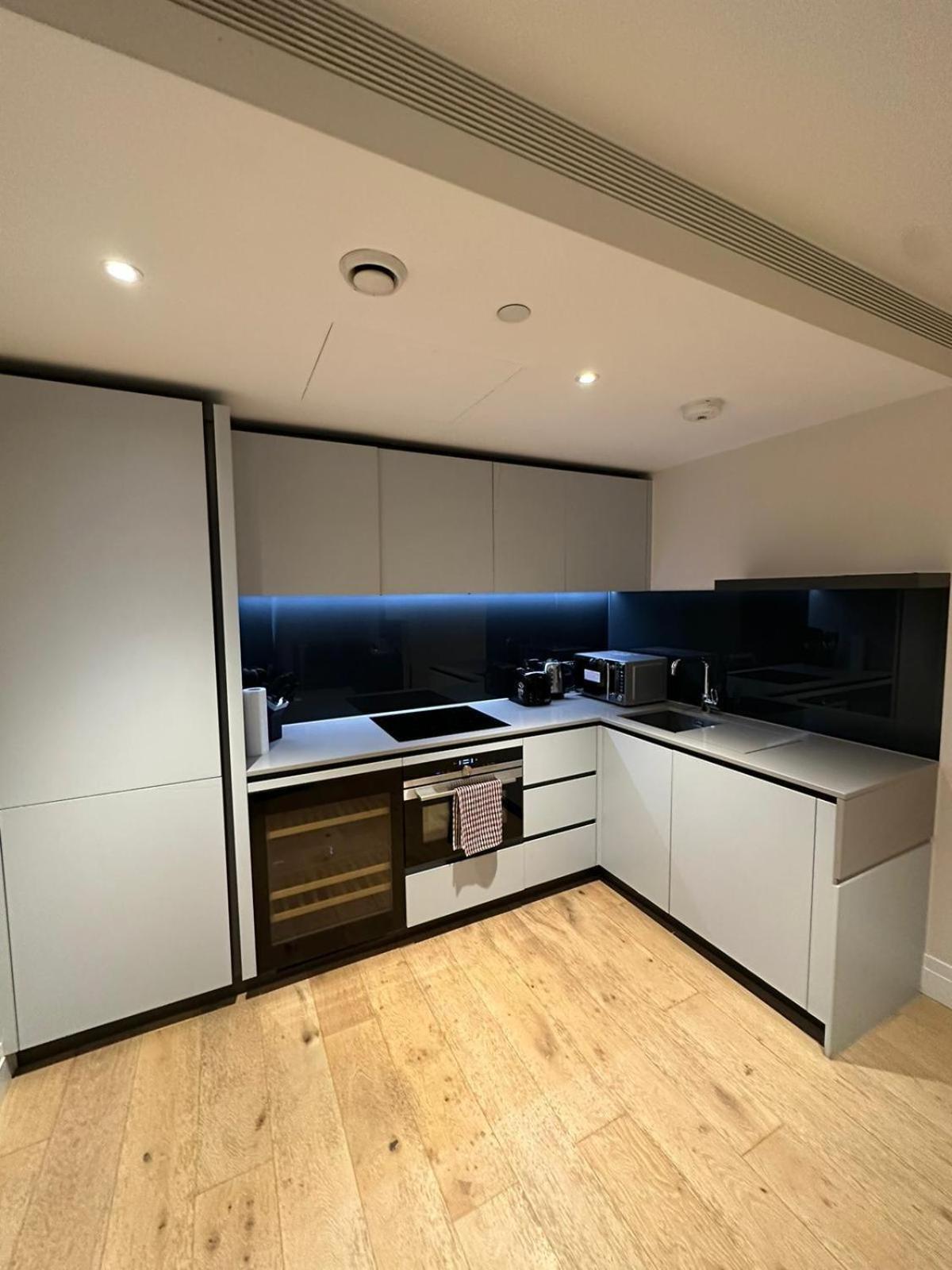 1 Bed Flat In Vauxhall Next To Battersea * London