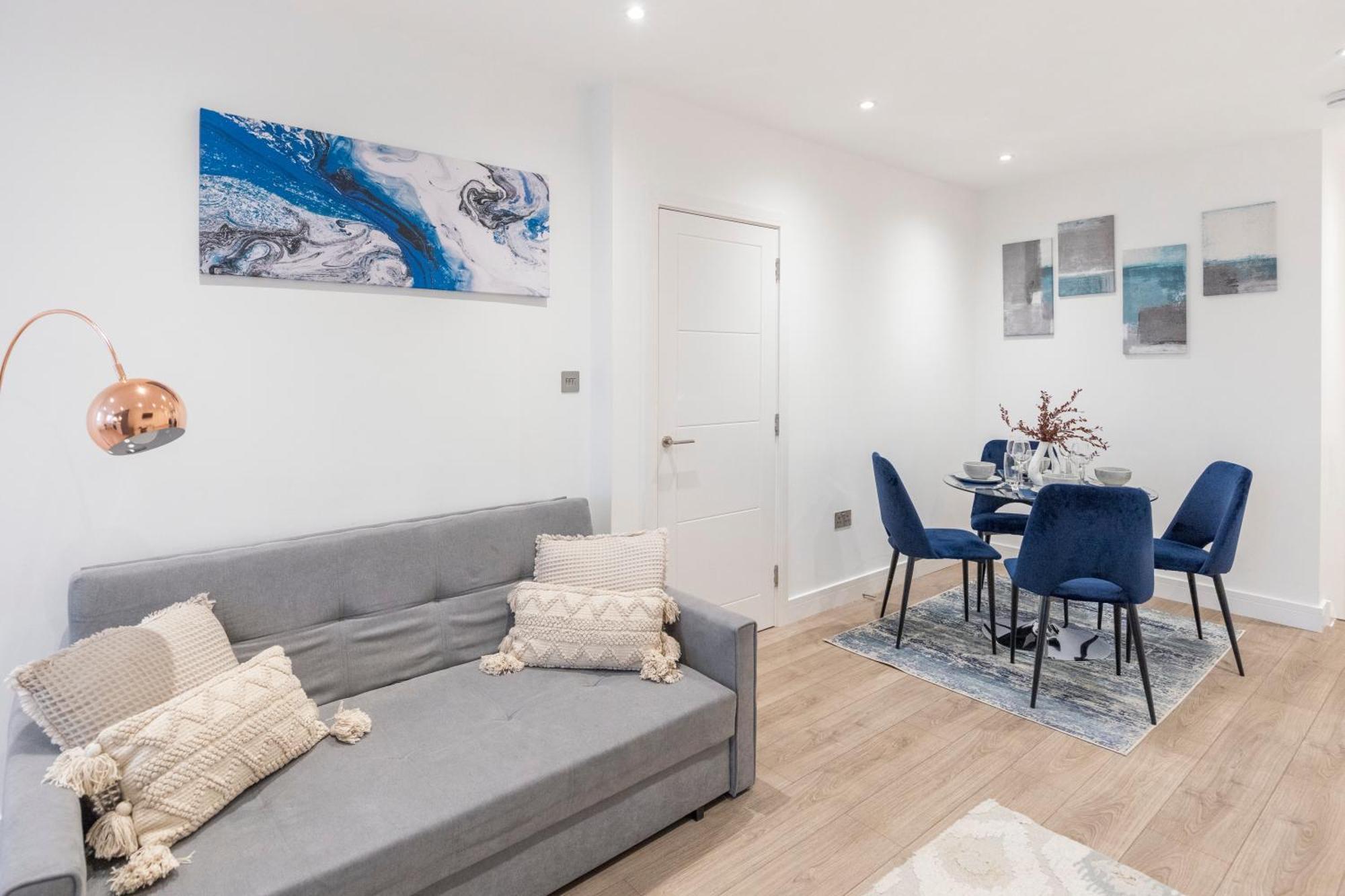 Bright And Spacious - Excellent Location London