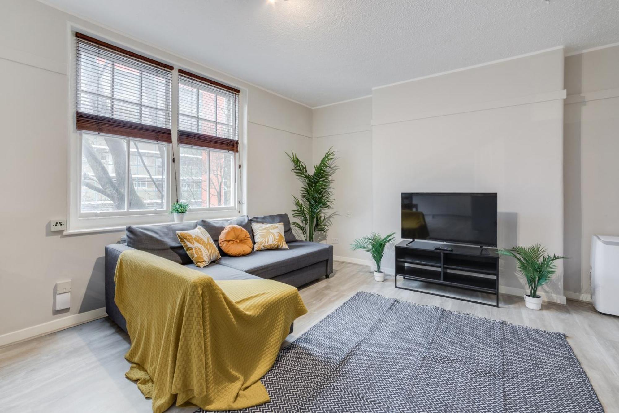 Spacious 1 Bed Apartment- Close To Kings Cross Station Apartment