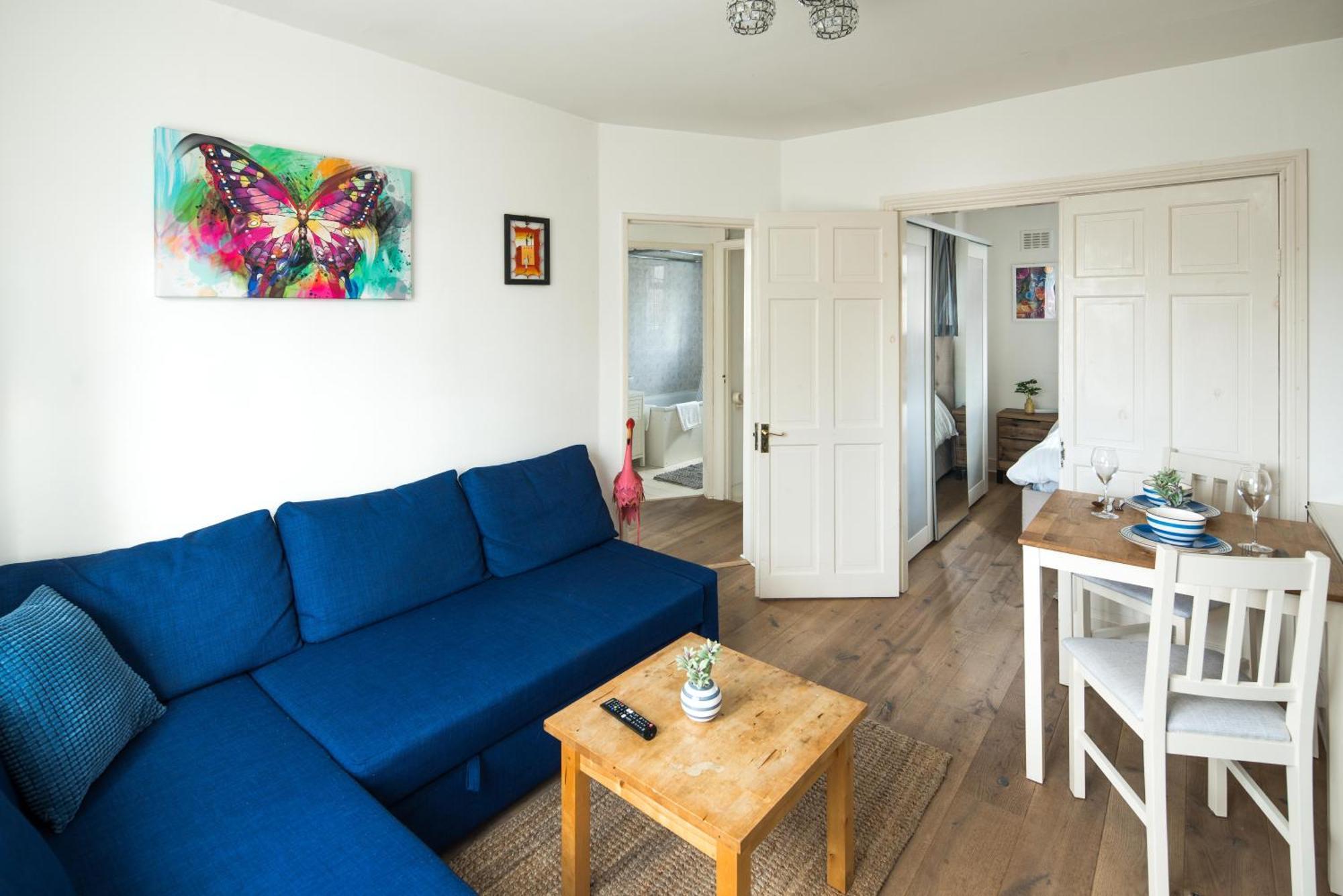 Ladbroke Grove Apartment *