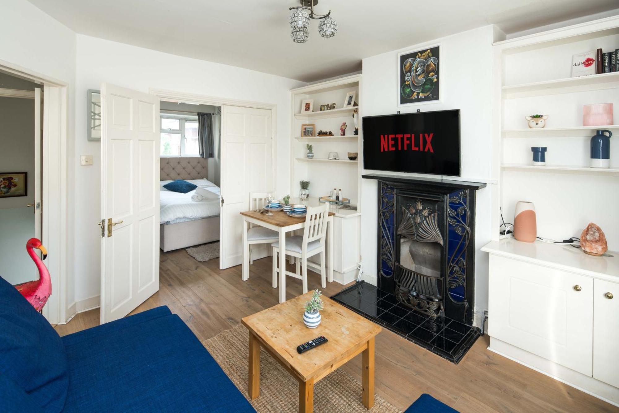 Ladbroke Grove Apartment *