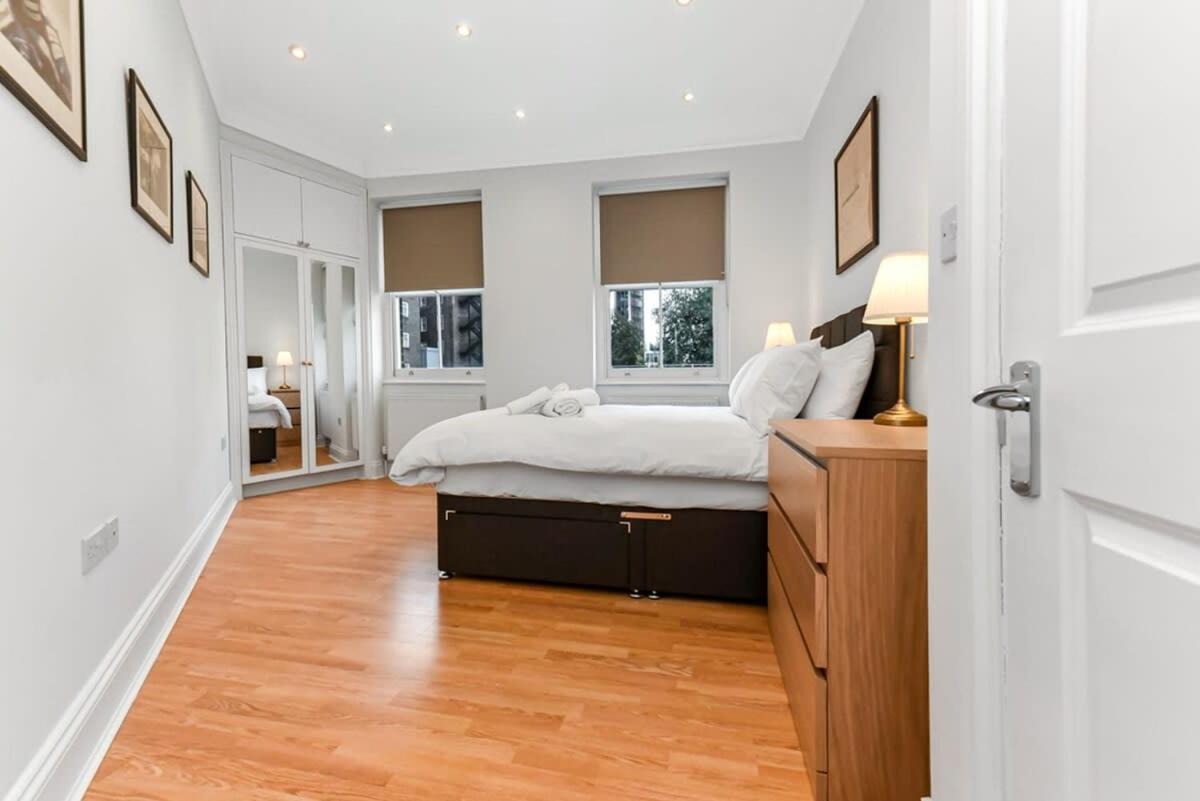 Modern 2 Bedroom Flat For 4 In Greater * London