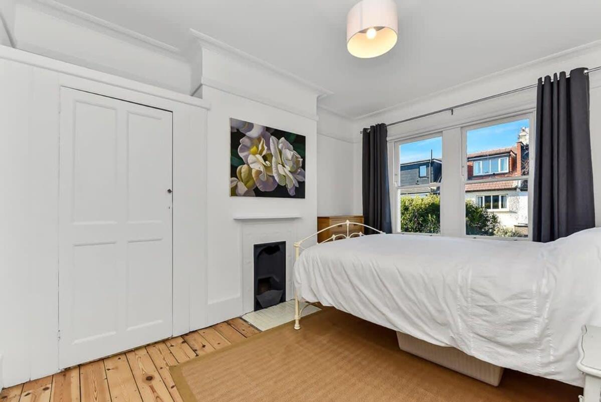 Beautiful Family Victorian * London