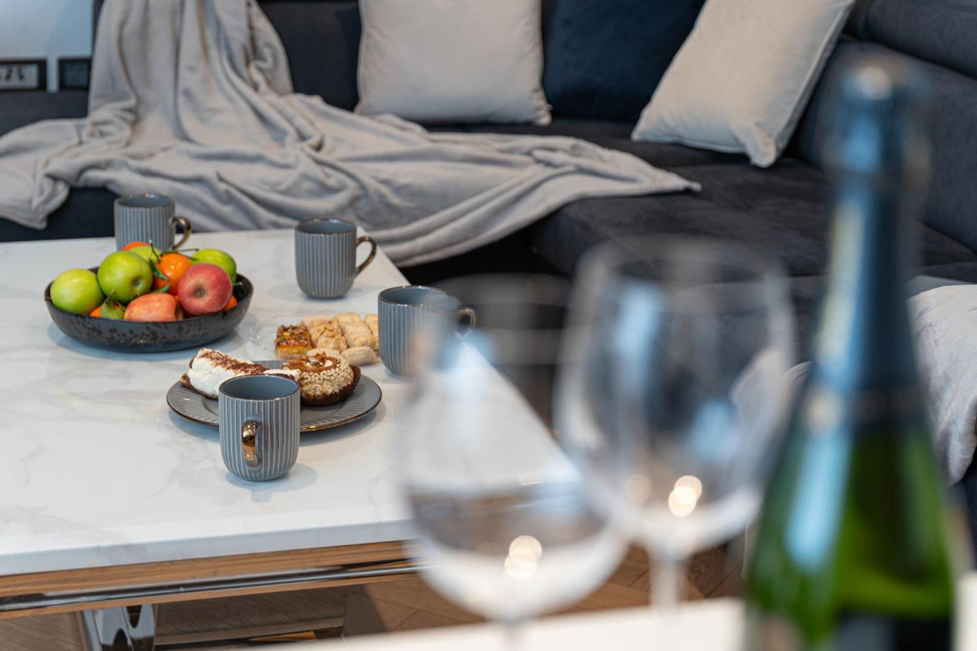 Spectacular 2-bedroom Penthouse In Marble Arch 75 Apartment *