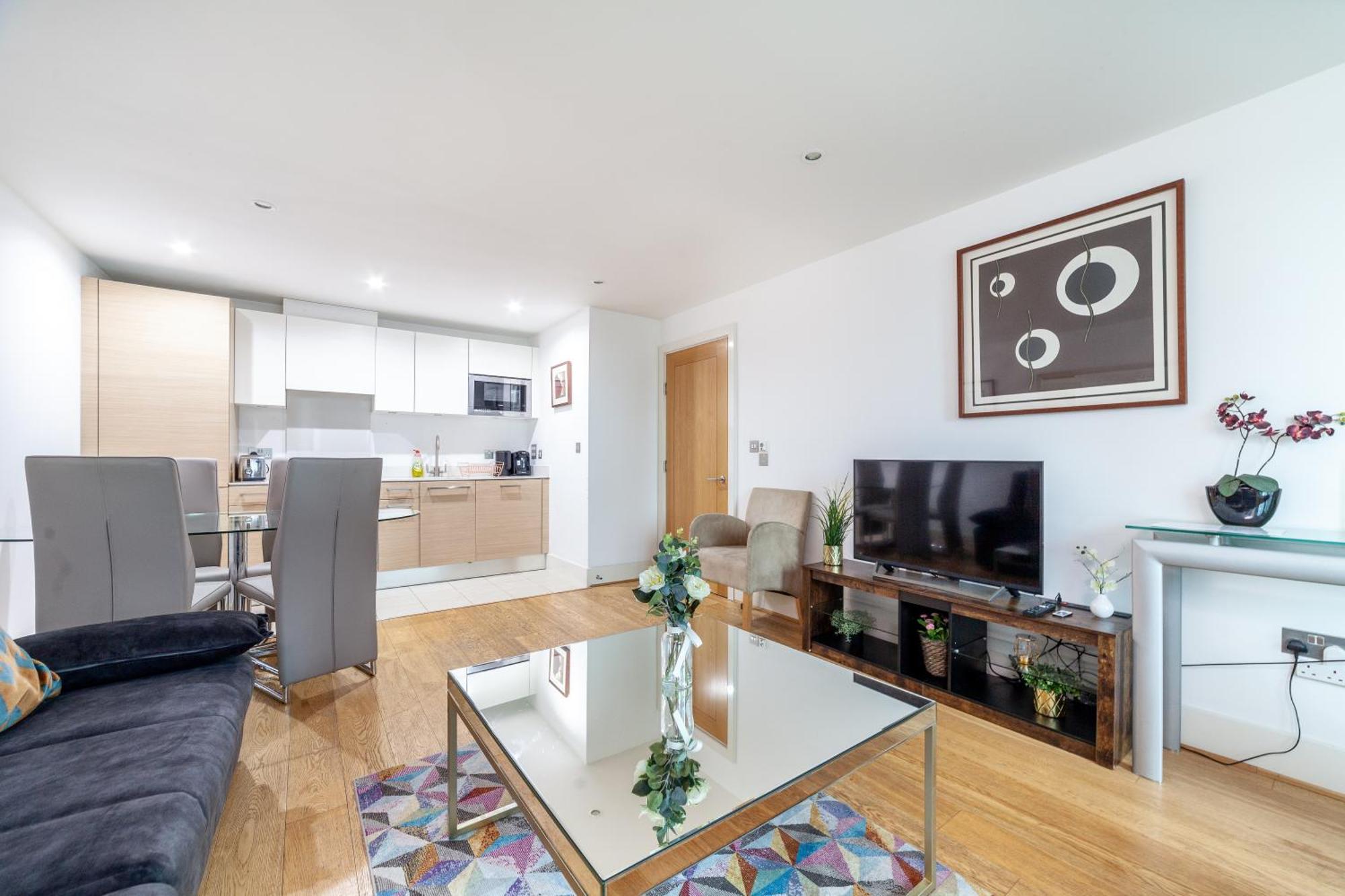 St Georges' Terrace Apartment *