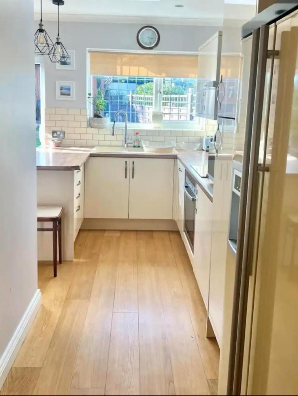 Gorgeous One Bedroom With Jacuzzi Bath * London