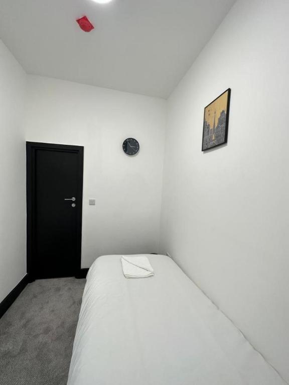 Ivy House 3*