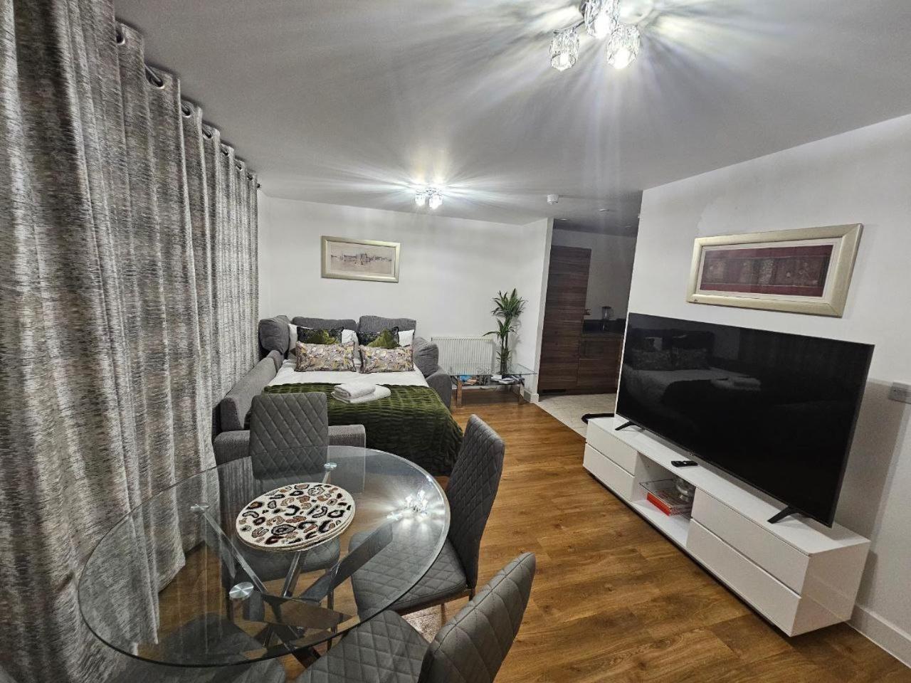 Apartment Excel Centre, O2 Arena , City Airport *