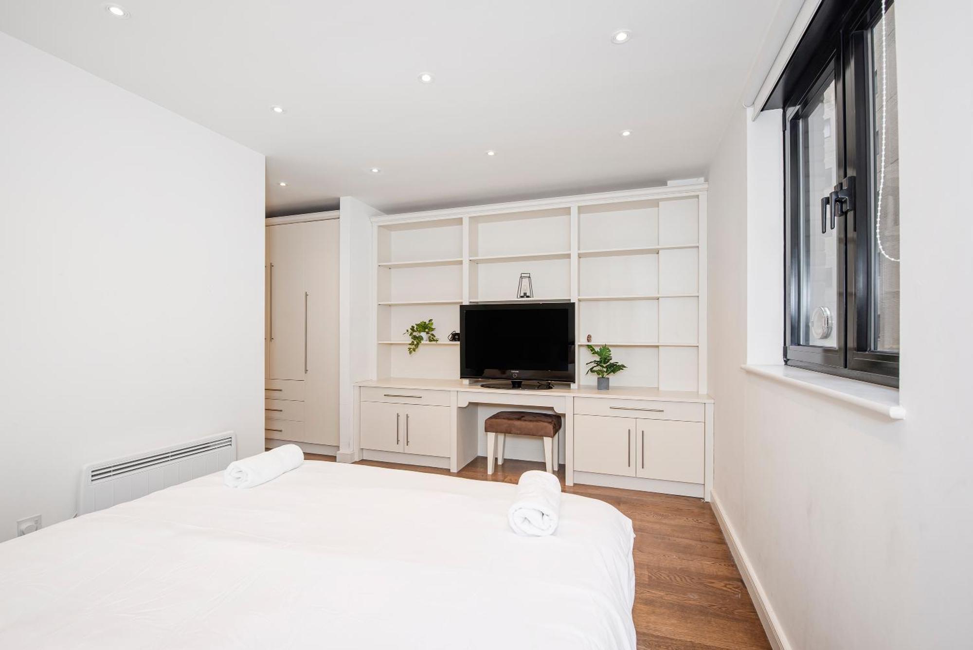 2 Bed Maissonette London