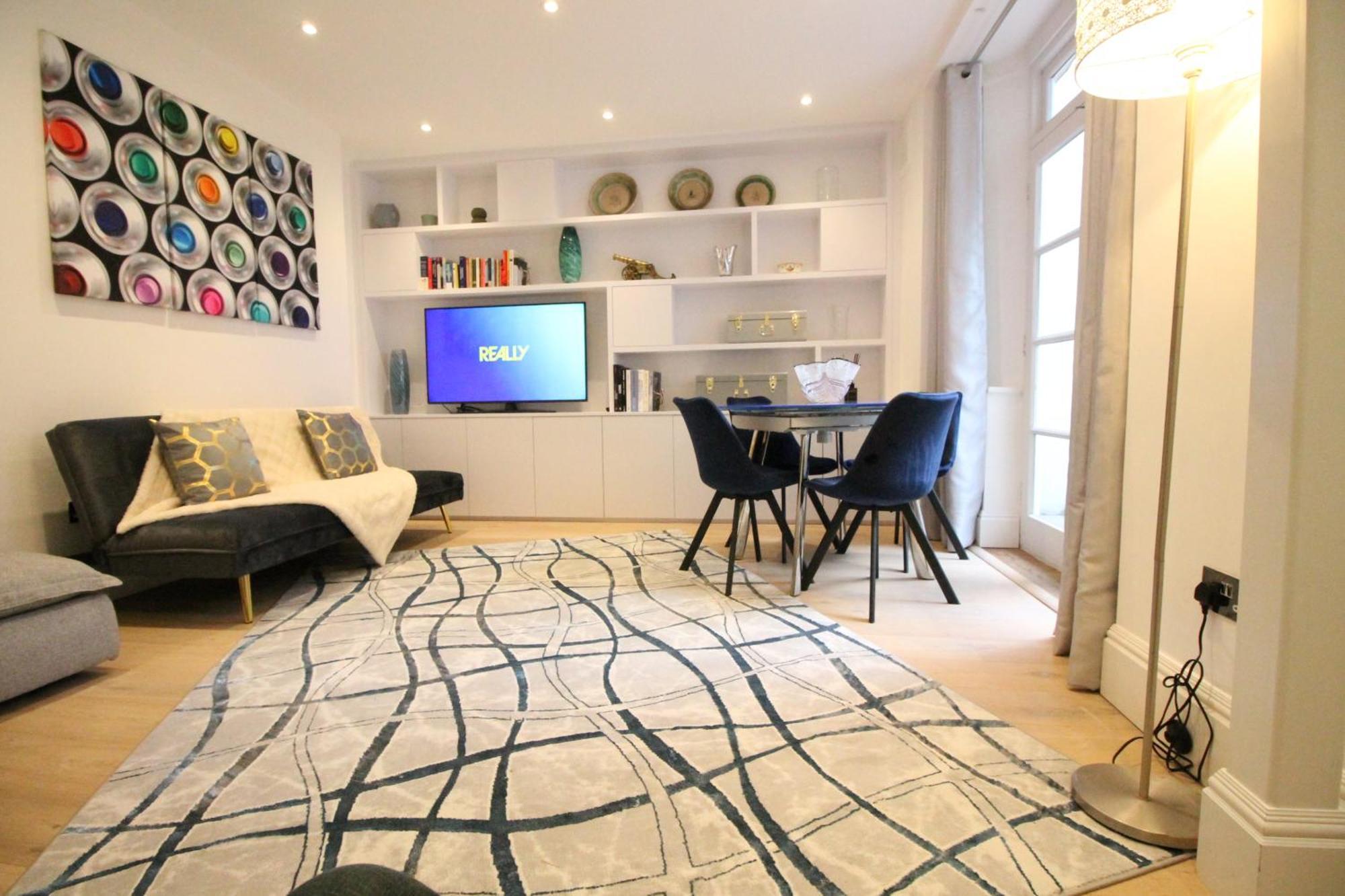 Trendy 2bedroom And 2 Bathroom Flat, Quiet Nottinghill Street Leilighet *