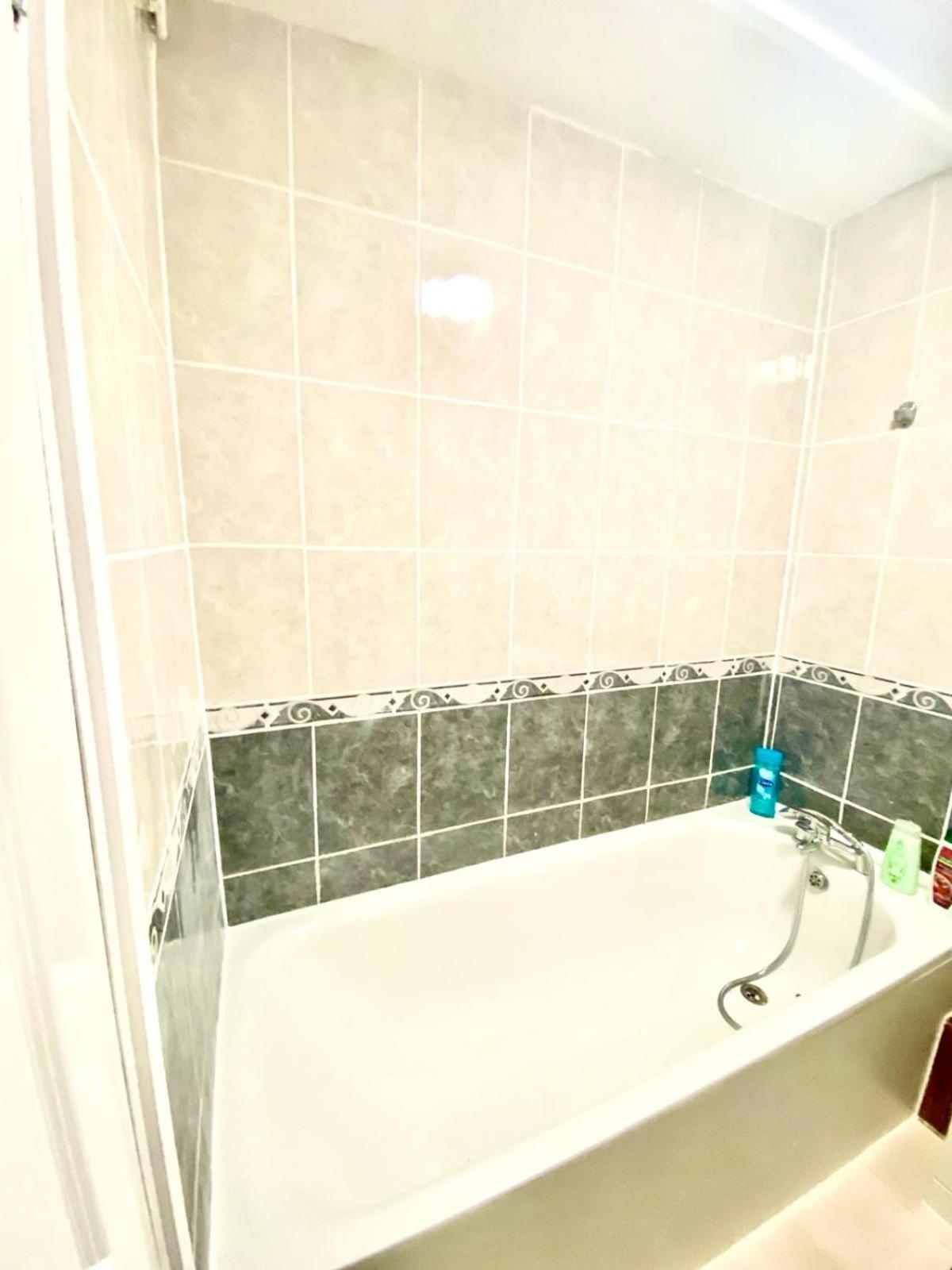 Apartment Comfy Two Bedroom Flat Edgeware Road In *