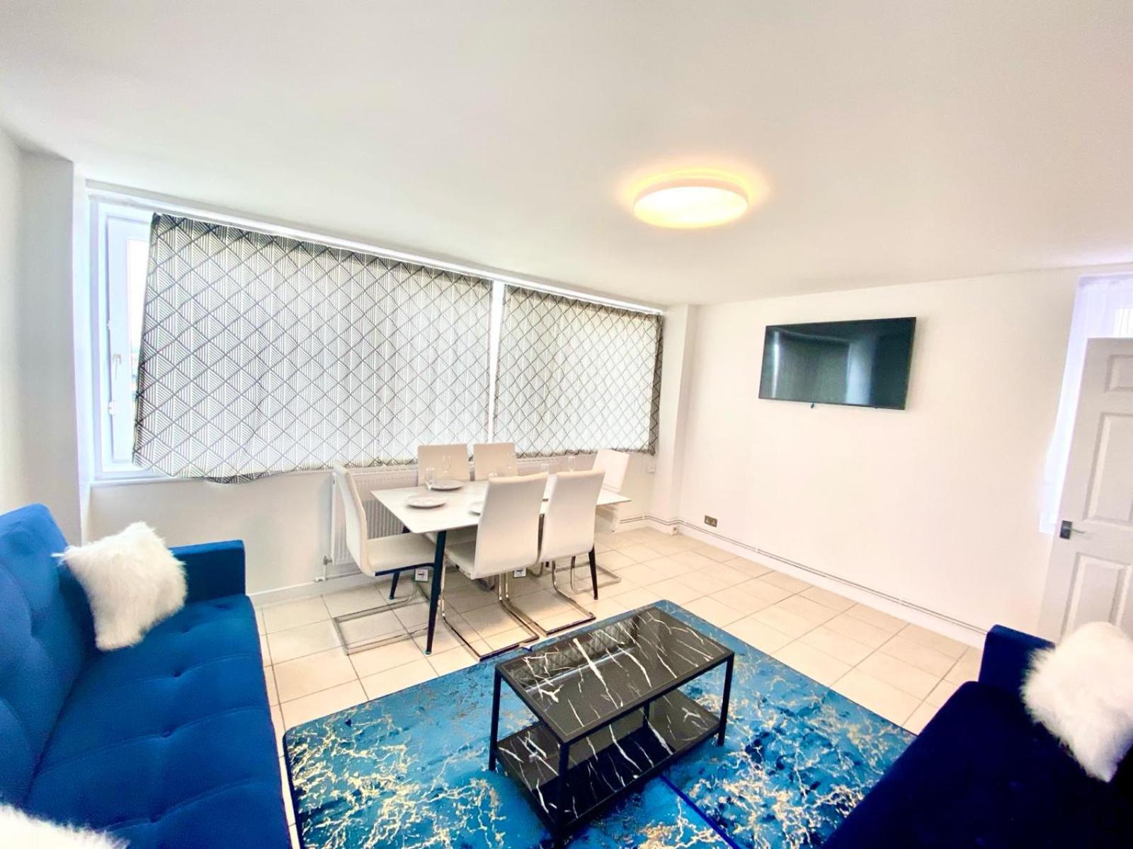 Comfy Two Bedroom Flat Edgeware Road In Apartment London