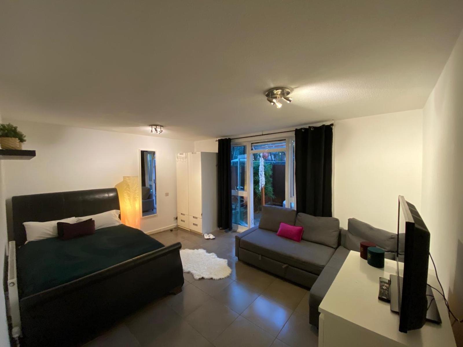 Camden Town Entire Flat 3 Min From Station London