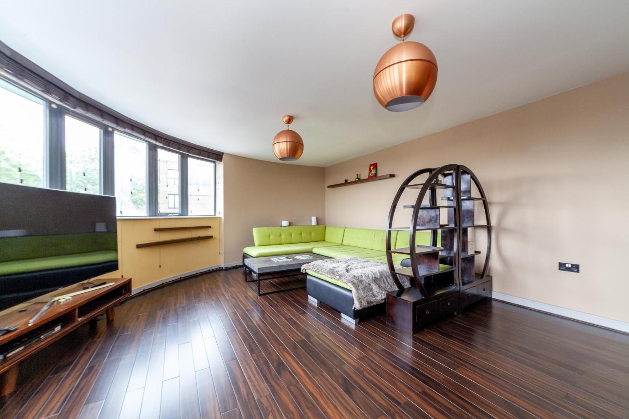 Magnificent 2 Bedroom Flat, Caledonian Road Appartement
